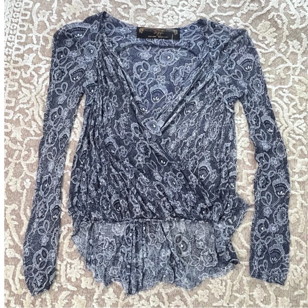 NWOT Free People New Romantics V-Neck Print Top